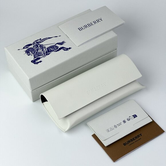 Burberry Kids JB4340 Sunglasses – Vintage Check Brown Pilot Frame| Model 377873 - Picture 9 of 9